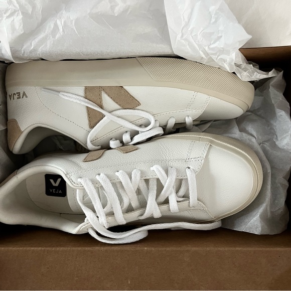 Veja Shoes - Veja campo sneaker size 39 (US 8) - new in box
